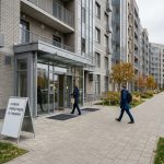 Modern_residential_complex_entra…_202606200924_2.jpeg